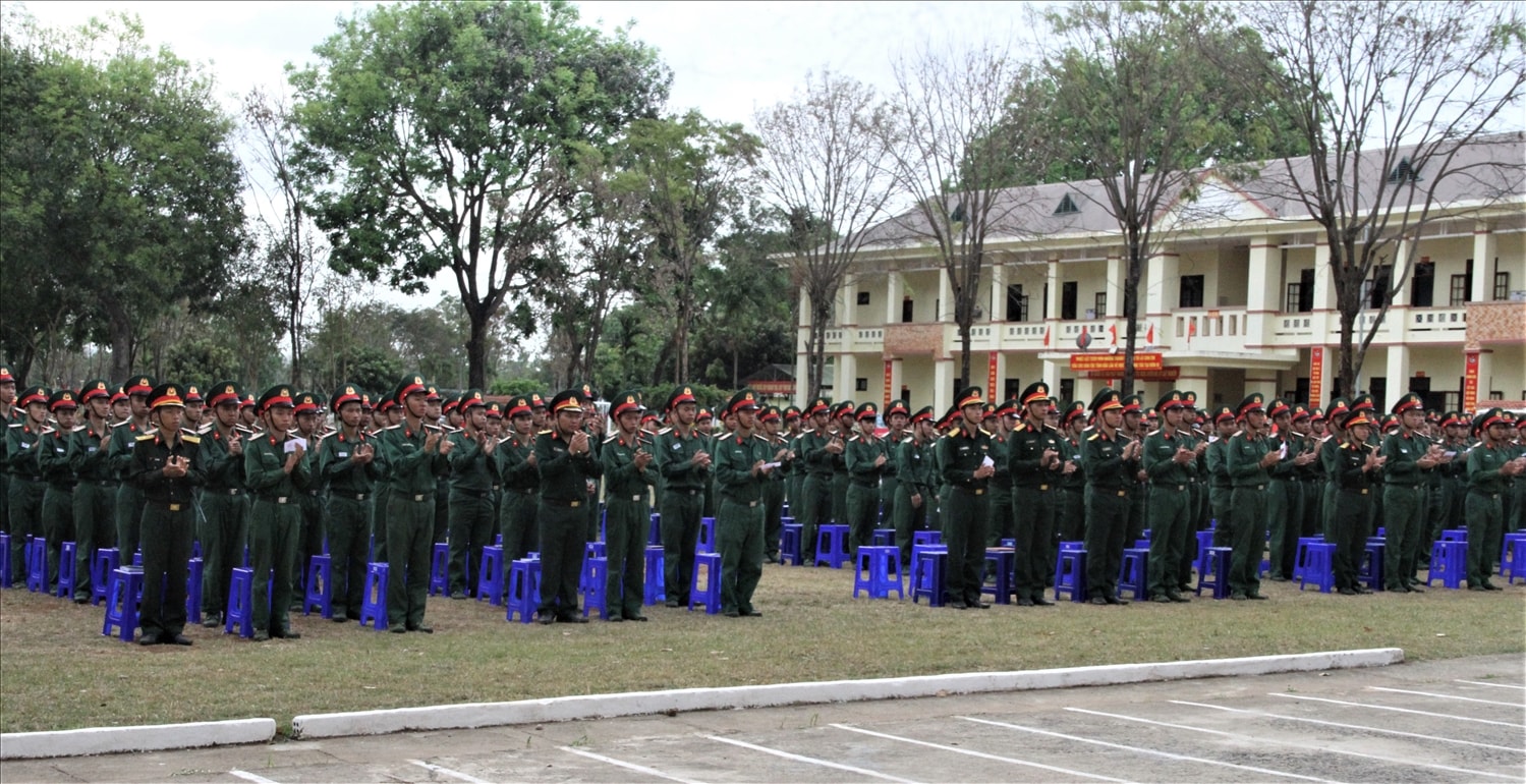 Không khí bầu cử tải Tiểu đoàn 303 nghiêm túc, trang trọng