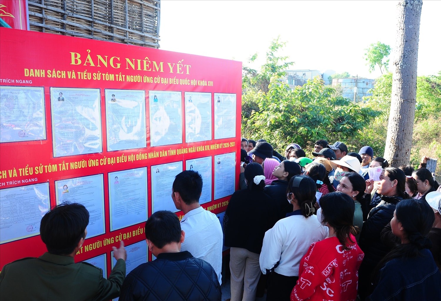 Cử tri sáng suốt lựa chọn bỏ phiếu cho những đại biểu ưu tú nhất.