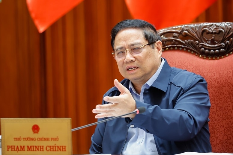 Thủ tướng chỉ đạo các nhiệm vụ, giải pháp và thời hạn hoàn thành các dự án, doanh nghiệp chậm tiến độ, kém hiệu quả ngành công thương cụ thể với từng bộ, cơ quan, doanh nghiệp có liên quan theo chức năng, nhiệm vụ, quyền hạn - Ảnh: VGP/Nhật Bắc