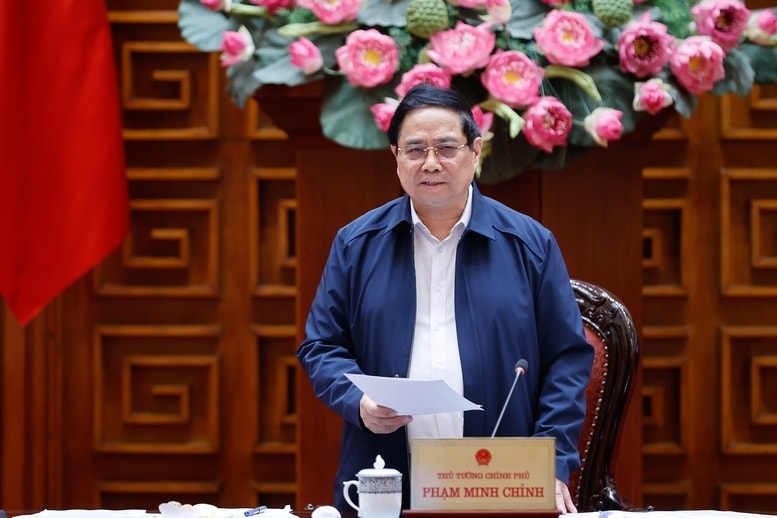 Thủ tướng yêu cầu các bộ ngành, địa phương cần hoàn thiện các tiêu chuẩn quy chuẩn, tiêu chí, quy trình, dựa trên cơ sở tiêu chuẩn, quy chuẩn quốc tế nhưng phù hợp đặc thù Việt Nam để có cơ sở triển khai đồng bộ, thống nhất trên cả nước - Ảnh: VGP/Nhật Bắc