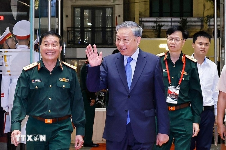 Tổng Bí thư Tô Lâm đến dự chương trình nghệ thuật 