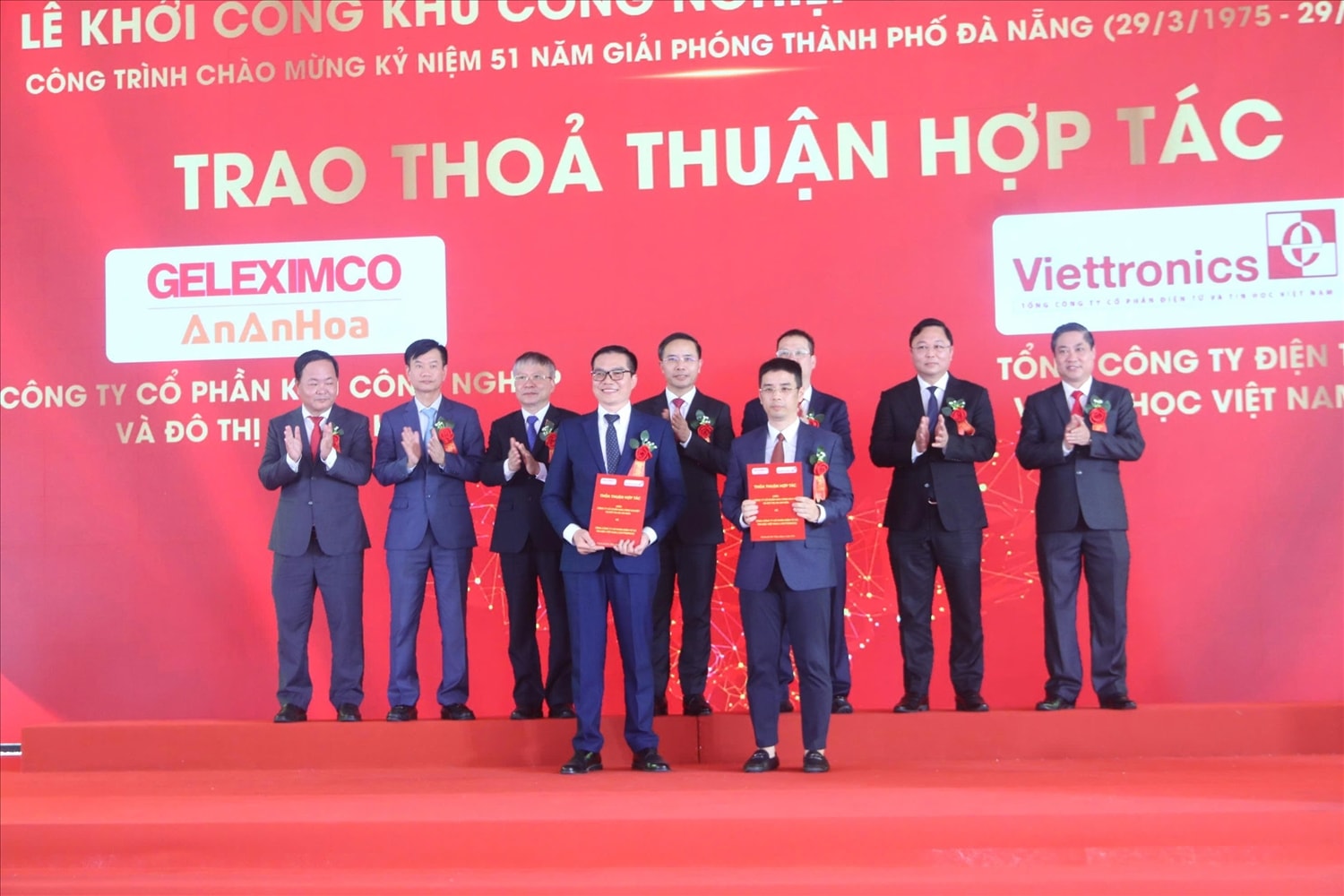 Lễ ký kết hợp tác giữa chủ đầu tư và các đơn vị liên quan. (Ảnh Huy Trường)