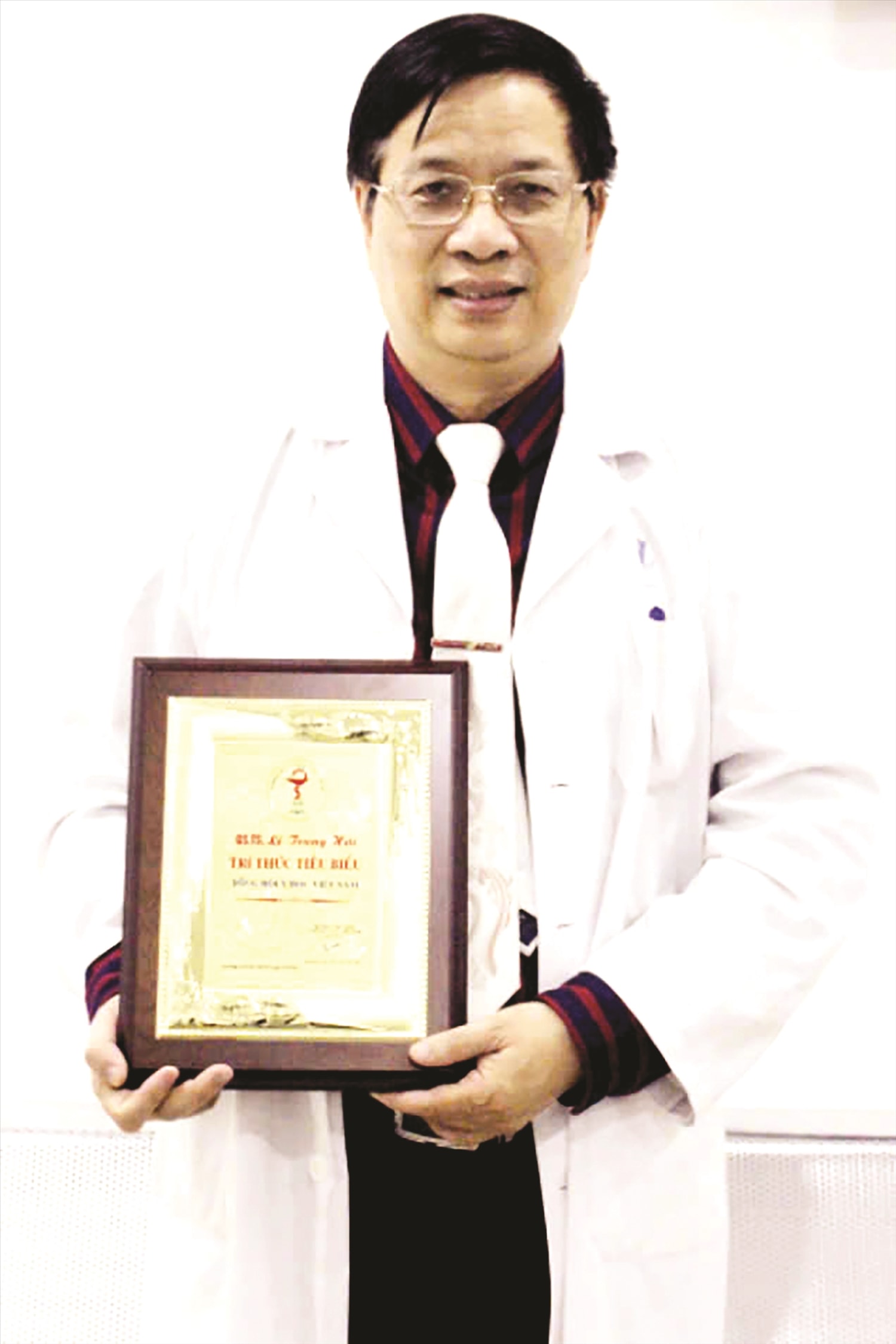  GS. TS Lê Trung Hải vinh dự nhận danh hiệu  “Trí thức Tiêu biểu” năm 2019