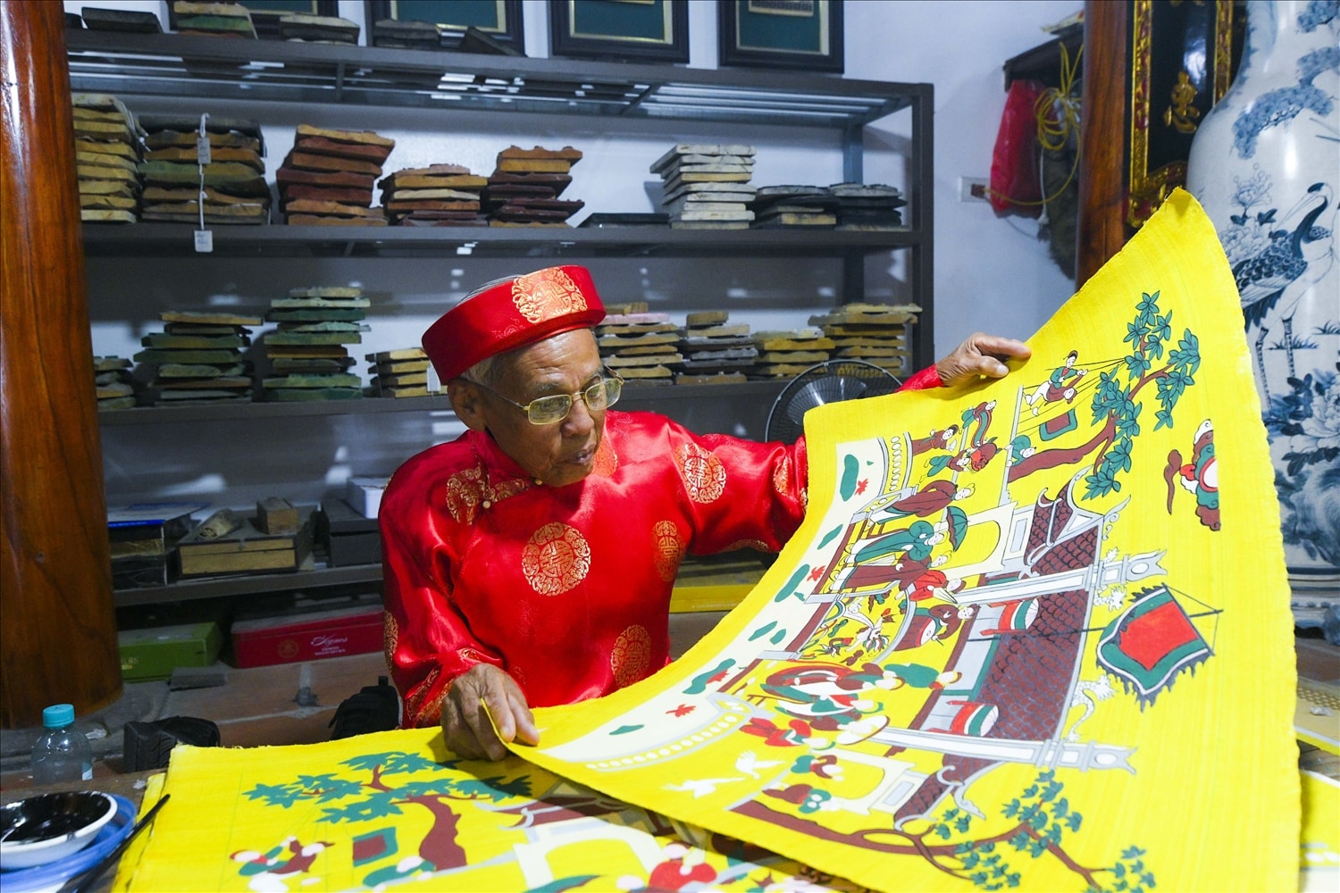 Nghệ nhân ưu tú Nguyễn Đăng Chế - một trong 4 nghệ nhân của làng tranh Đông Hồ