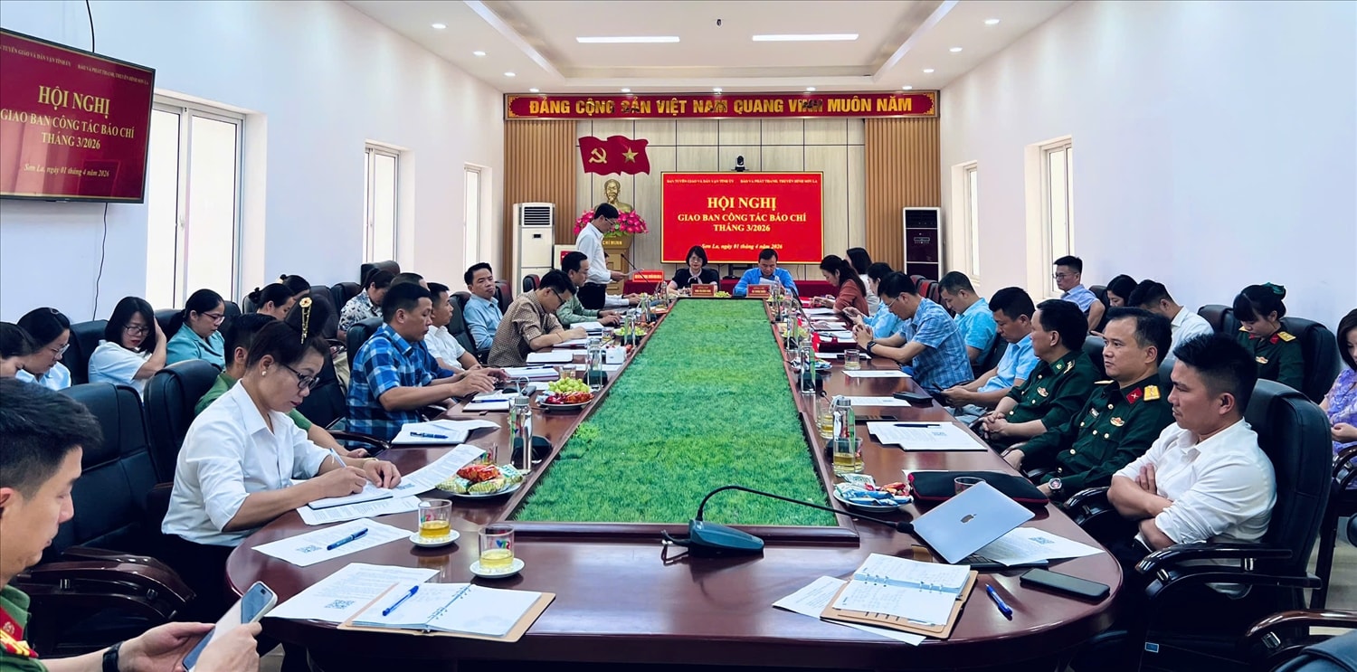 Các cơ quan, phóng viên báo chí tham dự hội nghị đông đủ
