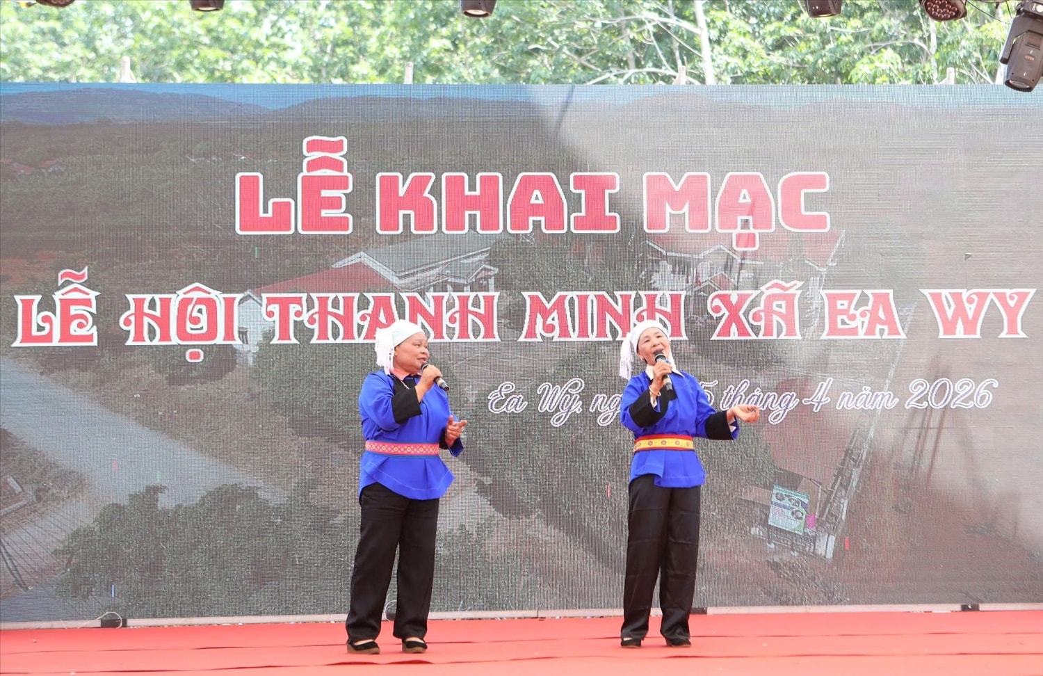Em kg tin: Giữa Tây Nguyên, người Nùng An mở lễ hội Thanh Minh 4