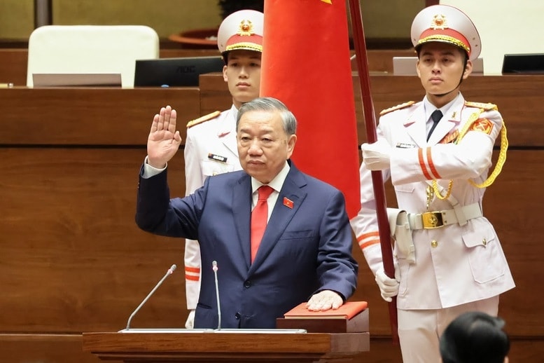 Tổng Bí thư, Chủ tịch nước Tô Lâm tuyên thệ - Ảnh: VGP/Nhật Bắc