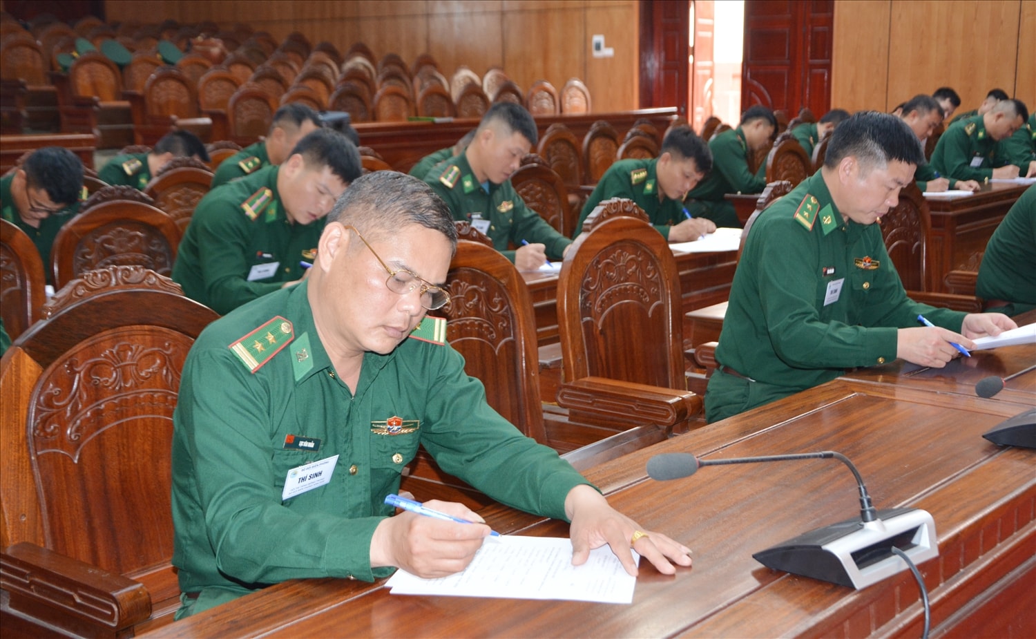 Hội thi gồm 2 nội dung: Nội dung thi cá nhân và tập thể (Ảnh Trọng Bảo)