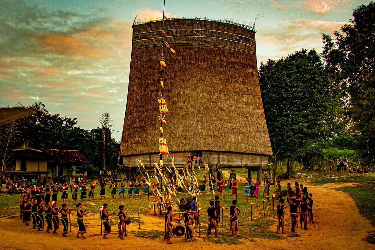 Không gian văn hóa Cồng chiêng Tây Nguyên được UNESCO ghi danh là Kiệt tác truyền khẩu và Di sản văn hóa phi vật thể của nhân loại năm 2025, đến năm 2008, di sản này được chuyển sang Danh sách di sản văn hóa phi vật thể đại diện của nhân loại.
