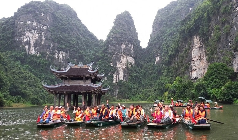 Cảnh giác với các chiêu trò tinh vi lừa đảo tour du lịch giá rẻ dịp lễ 30/4 - 1/5 (Ảnh IT)