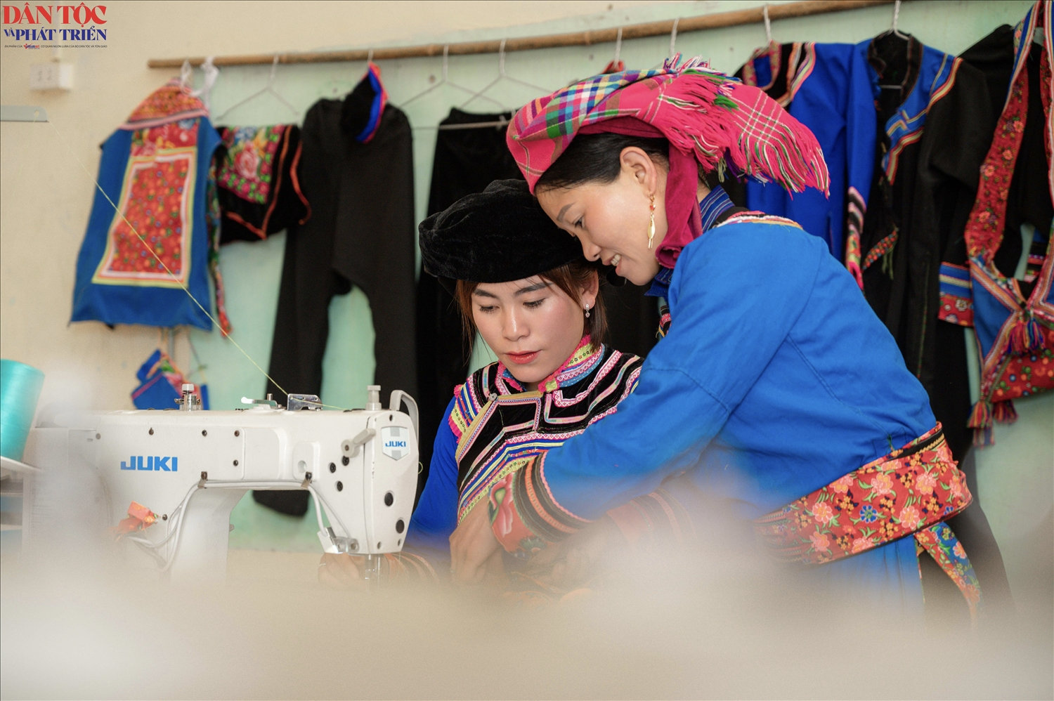 Theo dấu chân người Cơ Lao đỏ trên dải Tây Côn Lĩnh: Huyền ảo những gam màu văn hóa (Kỳ 2) 