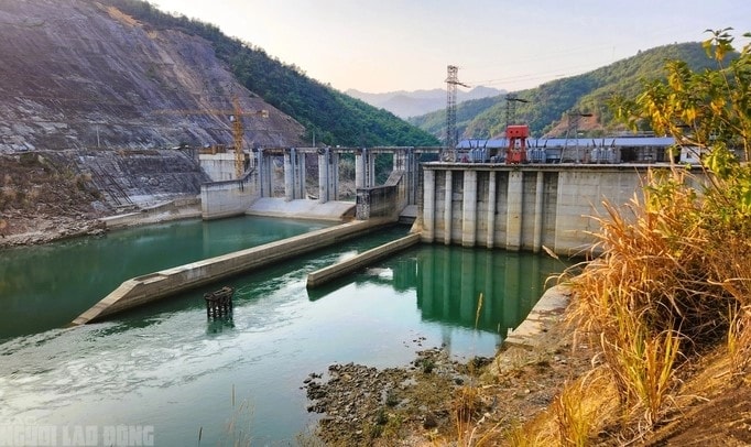 Thủy điện Hồi Xuân – công trình nghìn tỉ chậm tiến độ kéo dài nhiều năm tại Thanh Hóa.