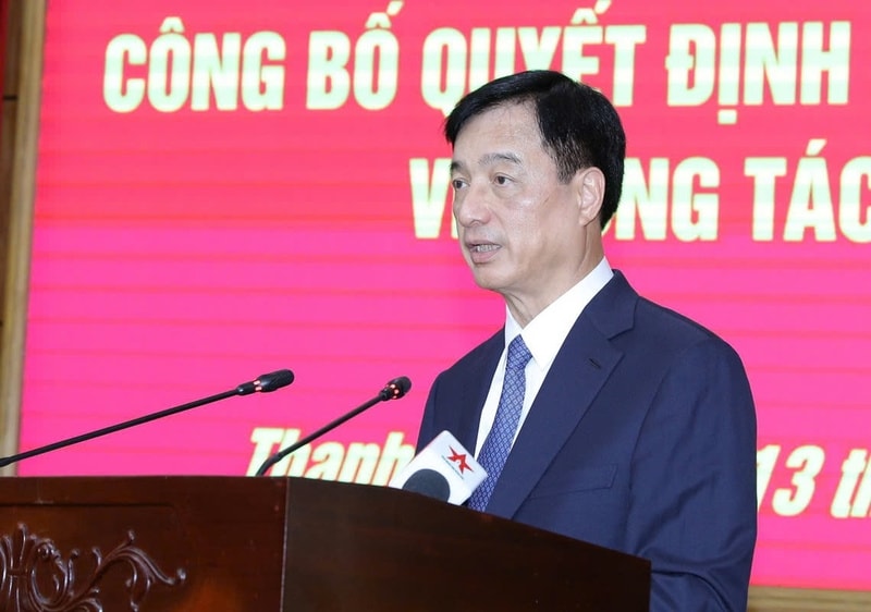 Ông Nguyễn Duy Ngọc, Ủy viên Bộ Chính trị, Bí thư Trung ương Đảng, Trưởng ban Tổ chức Trung ương phát biểu tại hội nghị. Ảnh: Minh Hiếu