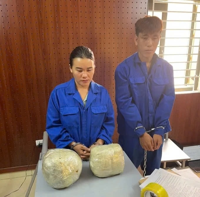 2 đối tượng Bàn Sành Quang và Chảo Tả Mẩy cùng tang vật