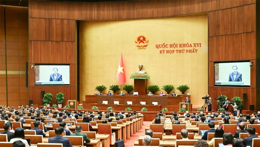 Quang cảnh phiên bế mạc Kỳ họp thứ nhất, Quốc hội khóa XVI. (Ảnh: Duy Linh) 