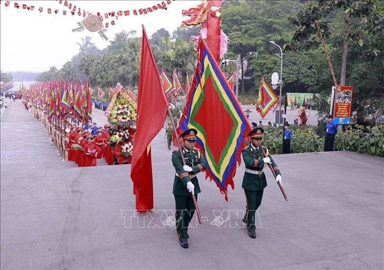 Trang nghiêm Lễ dâng hương tưởng niệm các Vua Hùng trên đỉnh núi Nghĩa Lĩnh - Ảnh: TTXVN
