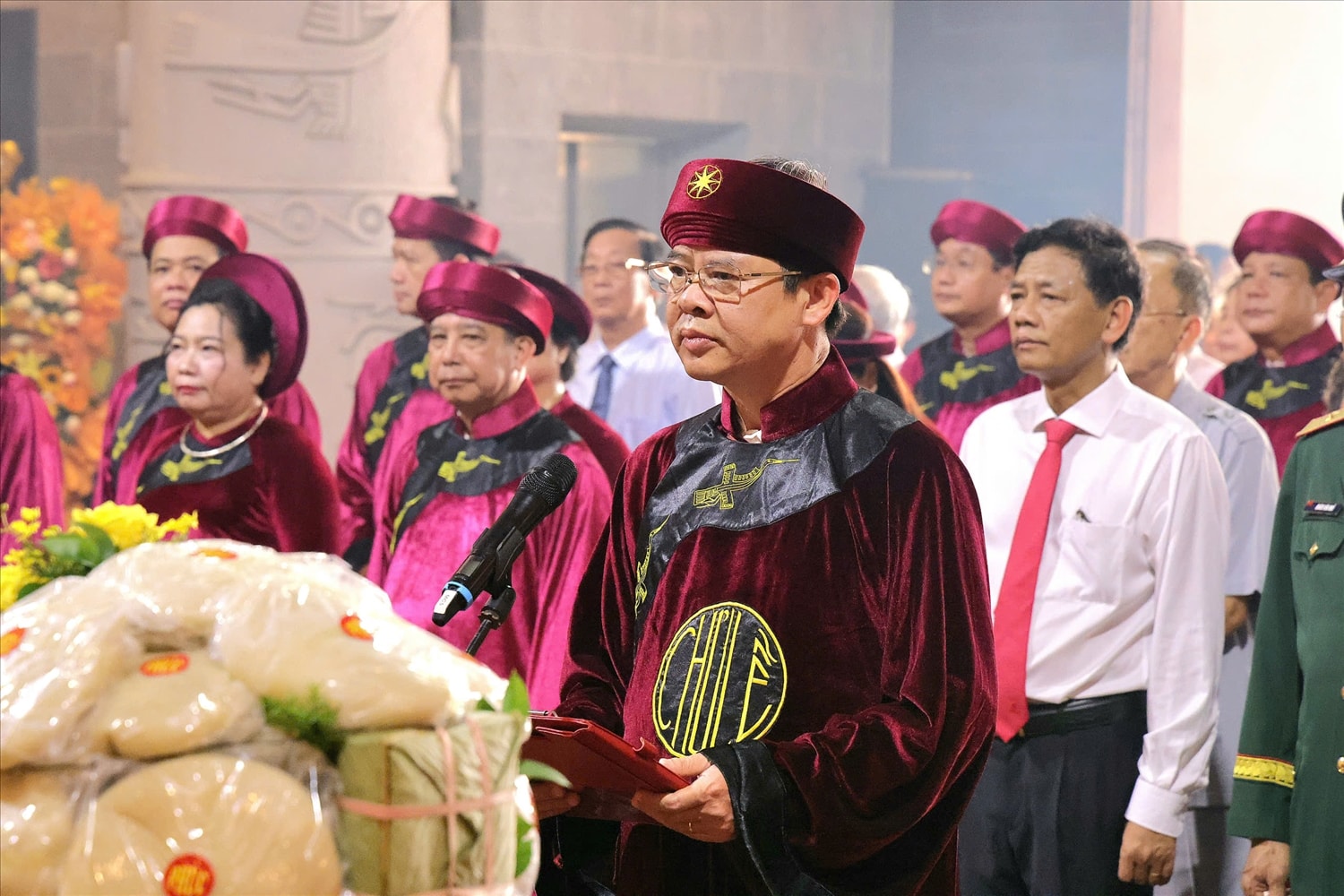 Tại buổi lễ, ông Trương Cảnh Tuyên, Chủ tịch UBND TP. Cần Thơ nhấn mạnh, Giỗ Tổ Hùng Vương từ rất lâu đã trở thành ngày hội chung của cả dân tộc Việt Nam, là dịp để chúng ta cùng ôn lại truyền thống dựng nước và giữ nước của tổ tiên; nhắc nhở nhau thực hiện đạo lý Uống nước nhớ nguồn, củng cố tình đoàn kết cộng đồng dân tộc, ra sức bảo vệ thành quả mà tổ tiên đã tạo lập. Ông Tuyên kính cáo trước anh linh Quốc Tổ Hùng Vương những kết quả đạt được trong phát triển kinh tế - xã hội địa phương; đồng thời nguyện cùng nhau đoàn kết, giữ vững ý chí độc lập, tự lực, tự cường; quyết tâm bảo vệ vẹn toàn giang sơn gấm vóc, giữ gìn cơ nghiệp mà tổ tiên đã tạo dựng; đồng tâm kiến thiết nước nhà ngày càng phồn vinh, hạnh phúc; xây dựng phát triển quê hương Cần Thơ ngày càng giàu đẹp, hiện đại, văn minh. 