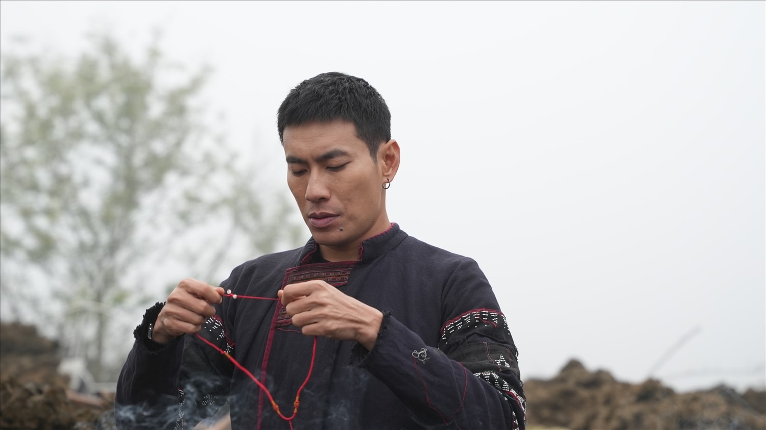 Diễn viên Kiều Minh Tuấn với vai Còn trong bộ phim