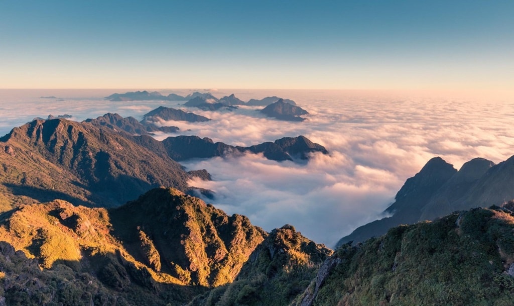 Hoàng Liên Sơn: thiên đường trekking với những đỉnh núi cao hàng đầu Việt Nam (Ảnh St)