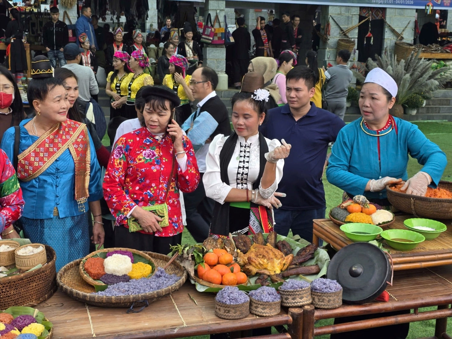 Trải nghiệm phiên chợ vùng cao thu nhỏ giữa lòng Thủ Đô 