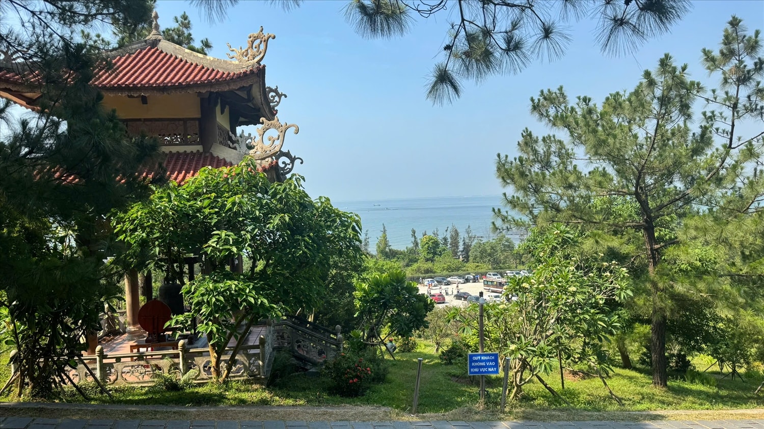 Từ Mộ Đại tướng nhìn ra Biển Đông