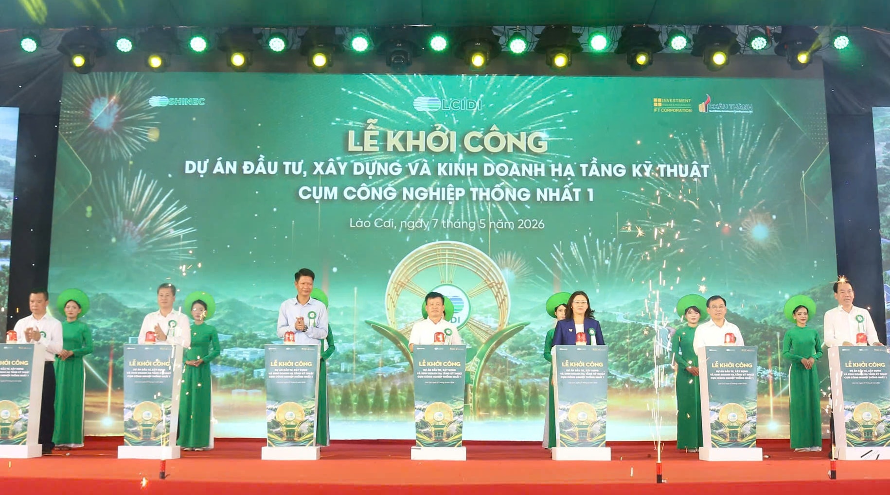 Cum Cong nghiep 3
