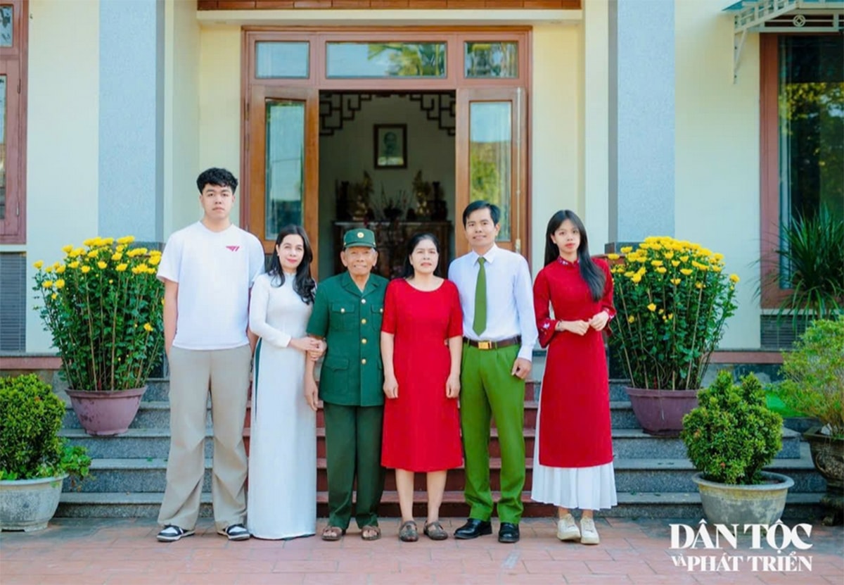 Huyền thoại về 3 Anh hùng trong một gia đình người Pa Cô mang họ Bác Hồ 