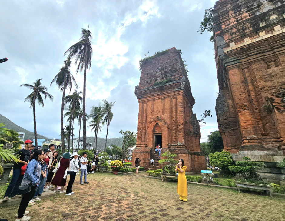 Tháp Đôi