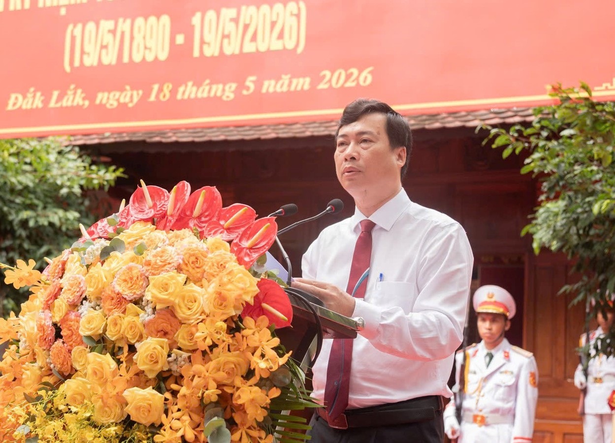 Ông Trần Hồng Tiến, Giám đốc Sở Văn hóa, Thể thao và Du lịch tỉnh Đắk Lắk phát biểu tại buổi lễ