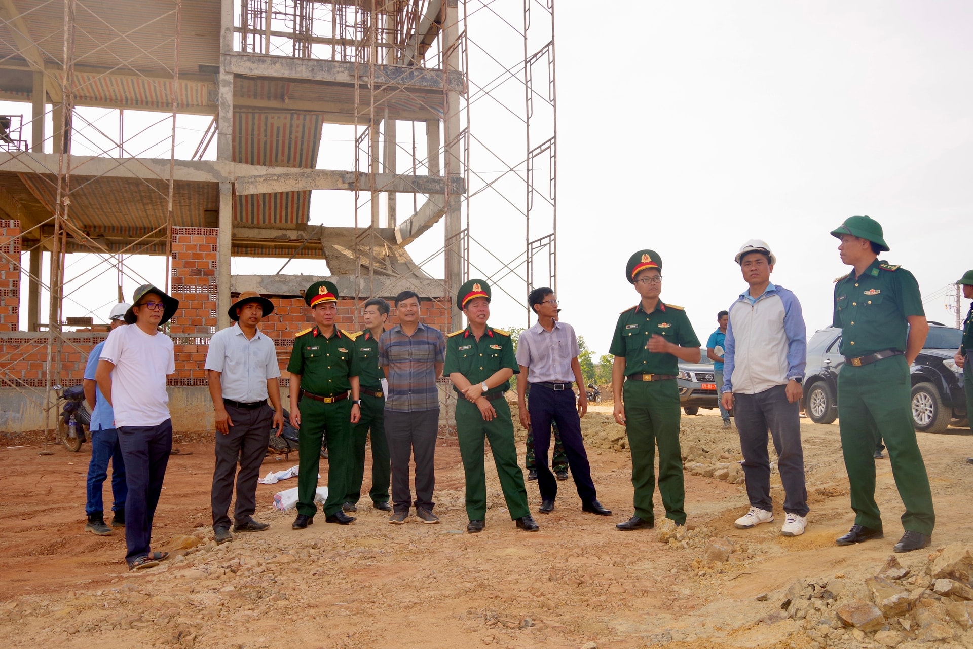 Đoàn kiểm tra tại điểm trường xã Ia Mơ 2