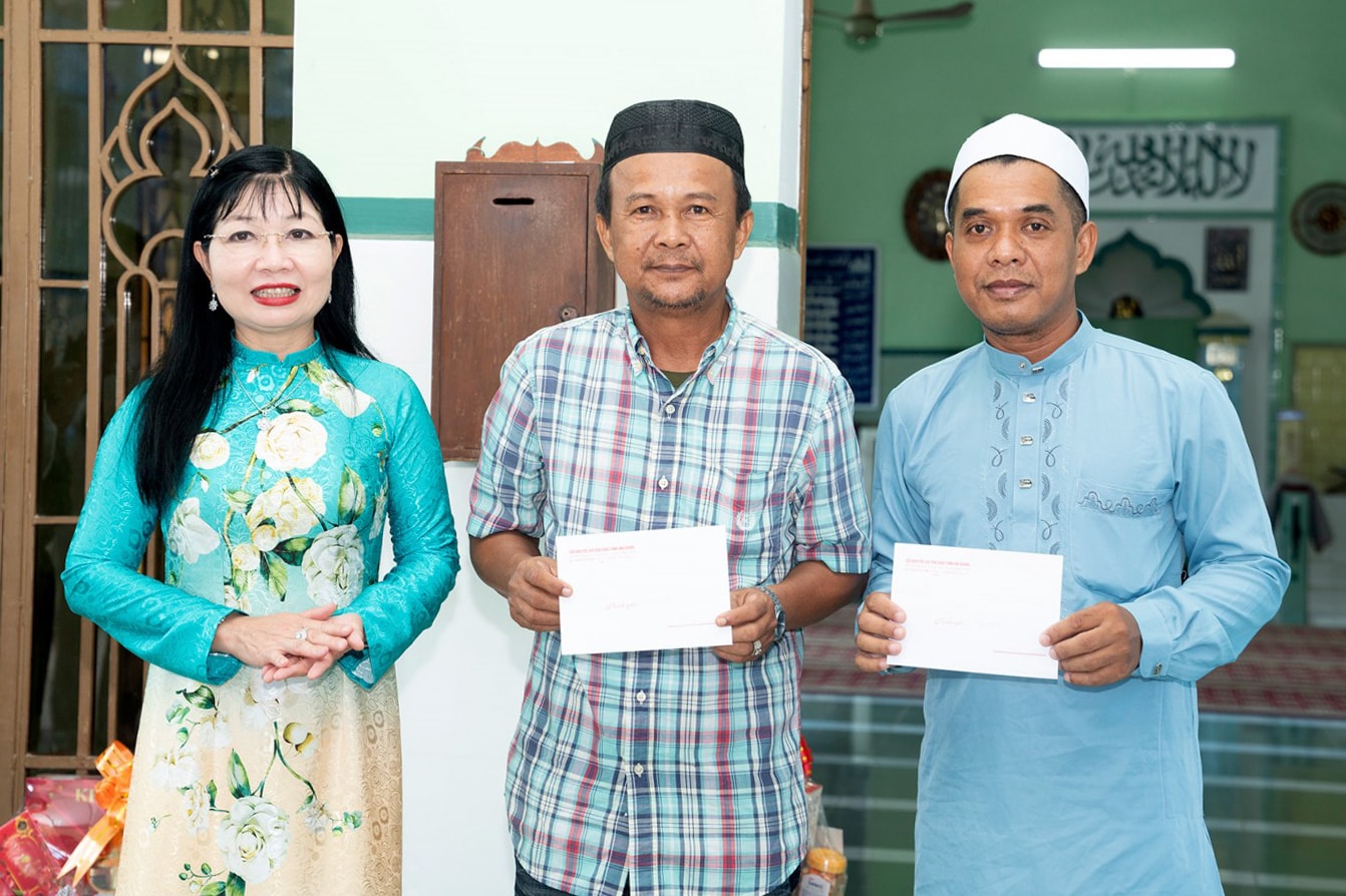tết dan toc cham 2