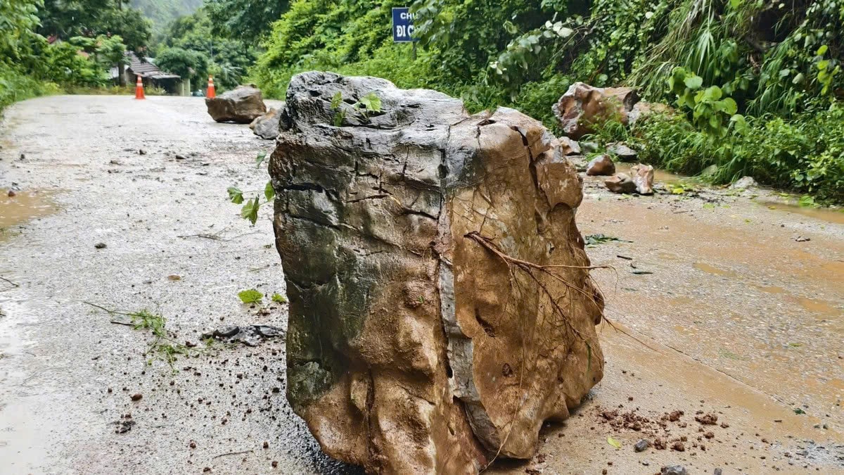 Mưa lớn kéo dài gây sạt lở, ngập úng nhiều nơi tại Lạng Sơn 