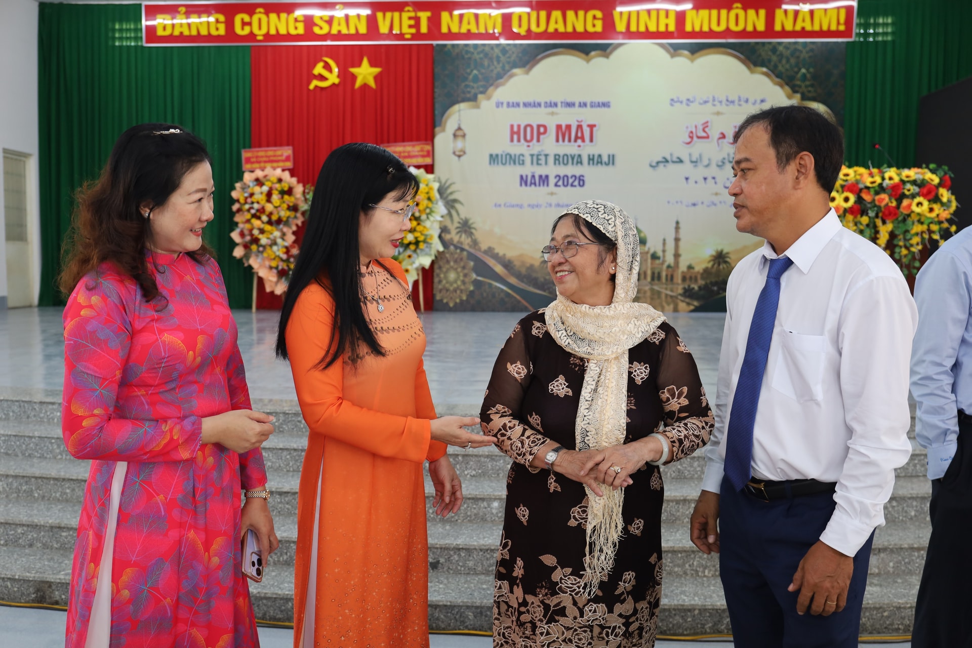 An Giang: Chăm lo đời sống đồng bào dân tộc Chăm nhân dịp Tết Roya Haji