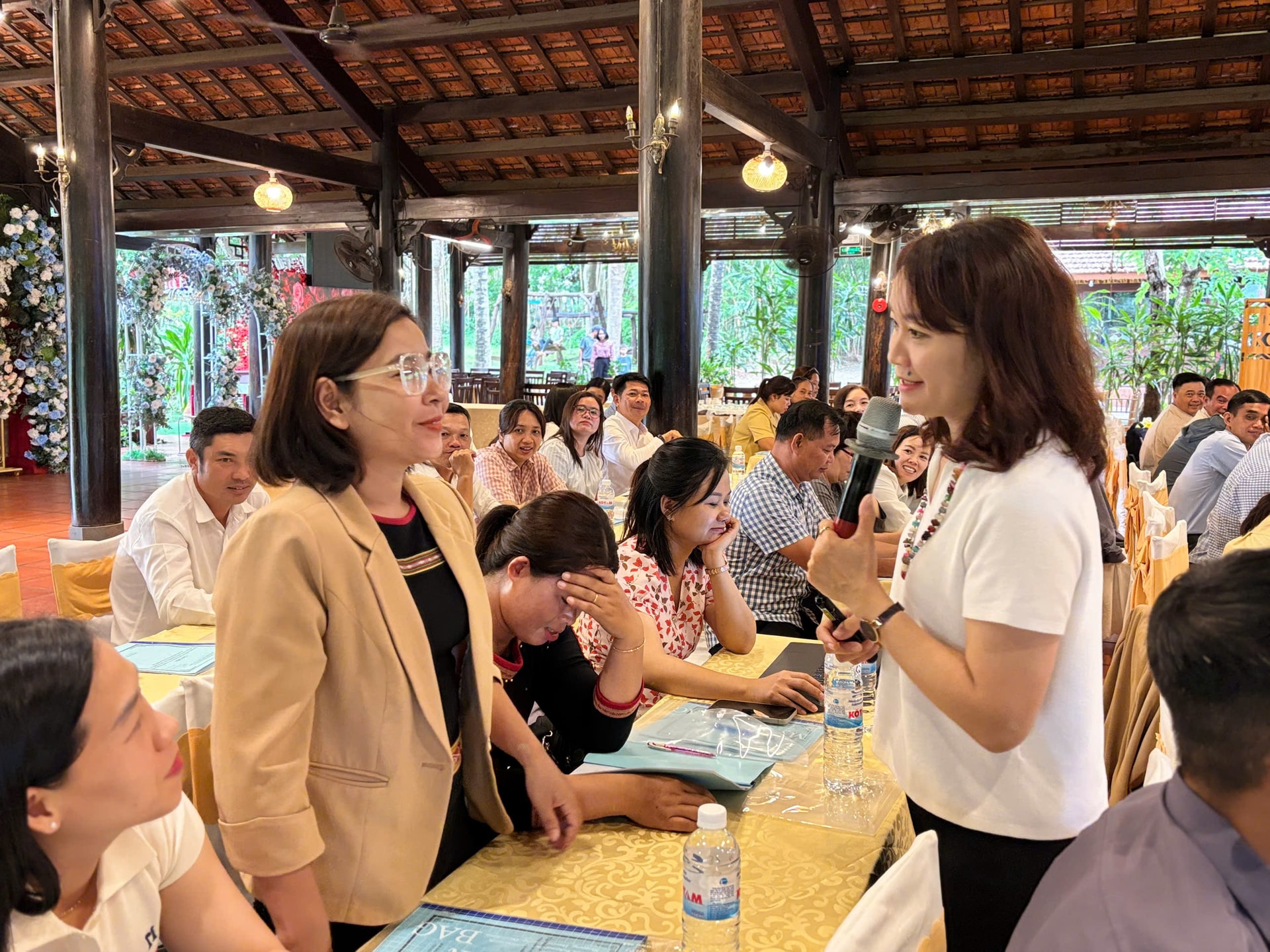Học viên trao đổi chia sẻ ý kiến tại lớp tập huấn