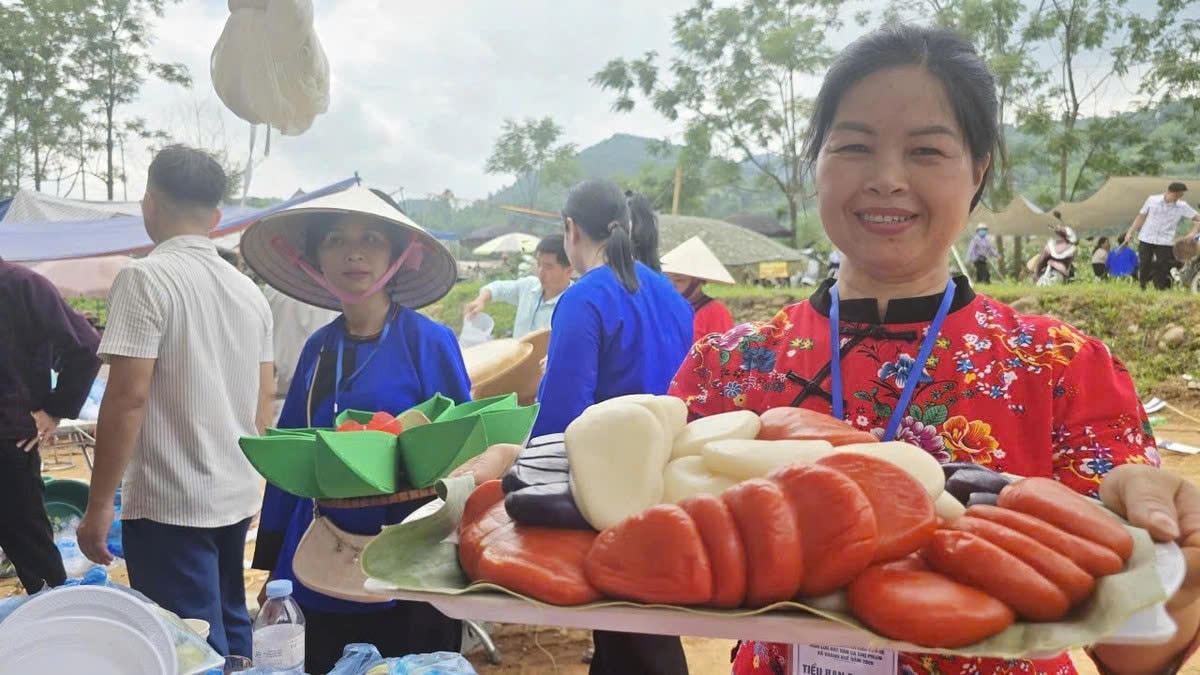 Bánh dày ngũ sắc của đồng bào Tày, Nùng