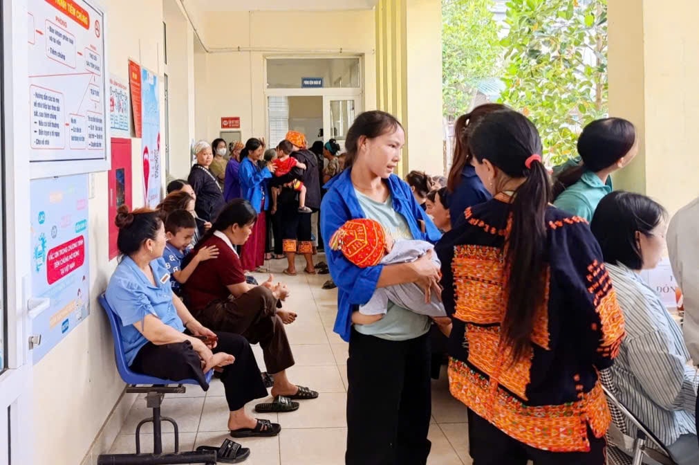 Khám sức khỏe lưu động ở vùng cao: Thêm cơ hội sống cho trẻ em 