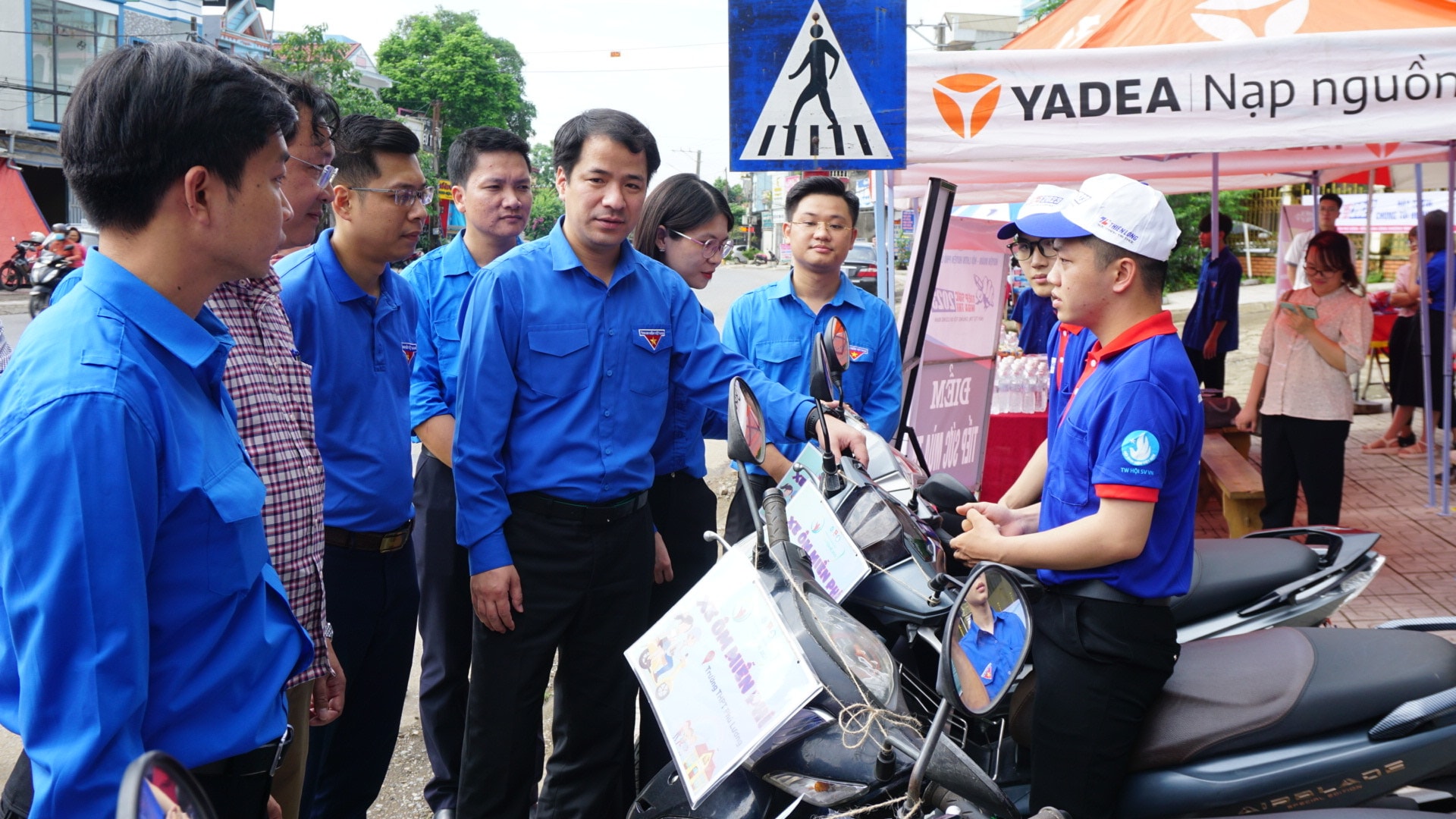 Đồng hành cùng sĩ tử vùng cao trong kỳ thi