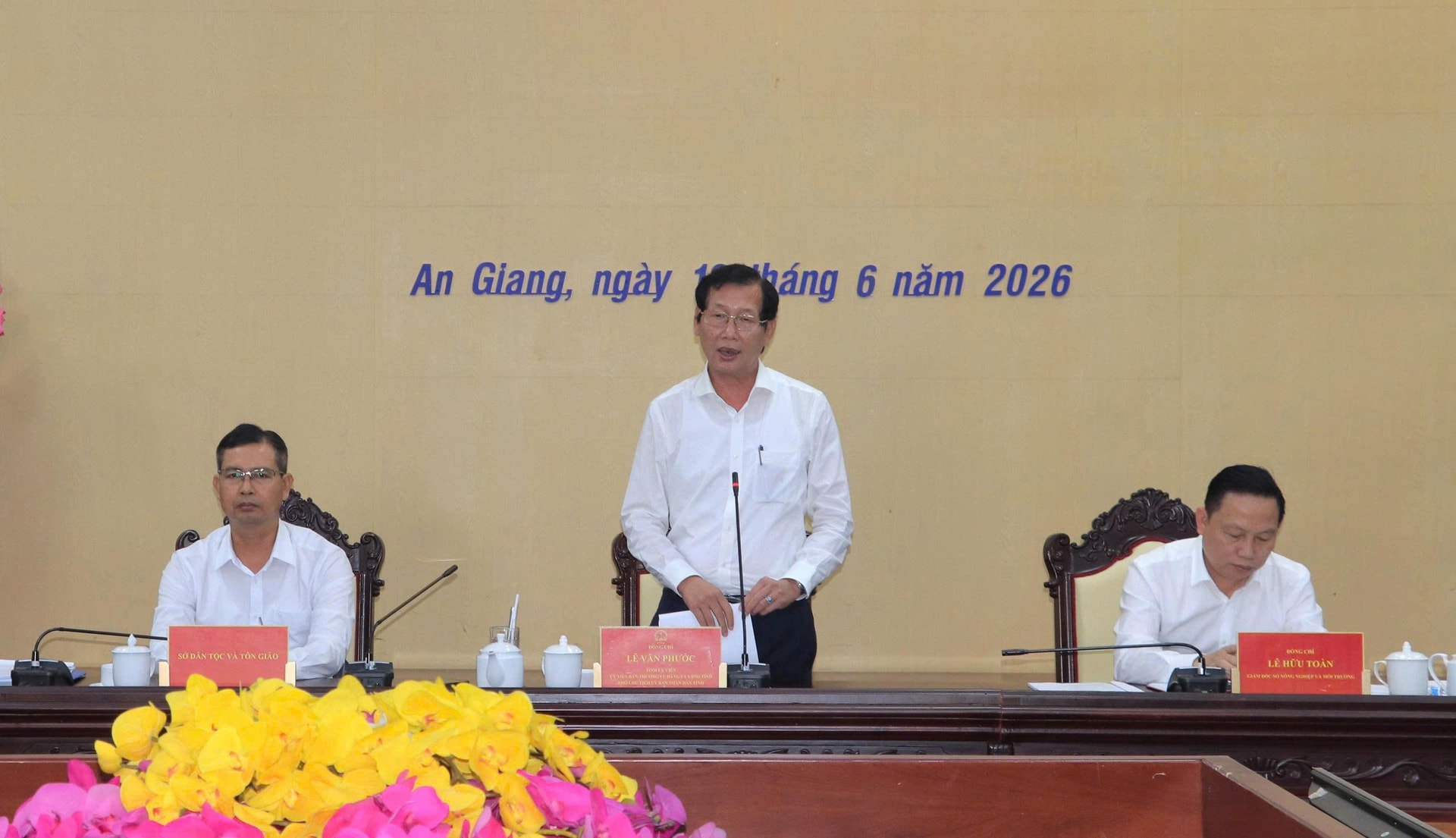 Ông Lê Văn Phước, Phó Chủ tịch UBND tỉnh phát biểu chỉ đạo tại hội nghị