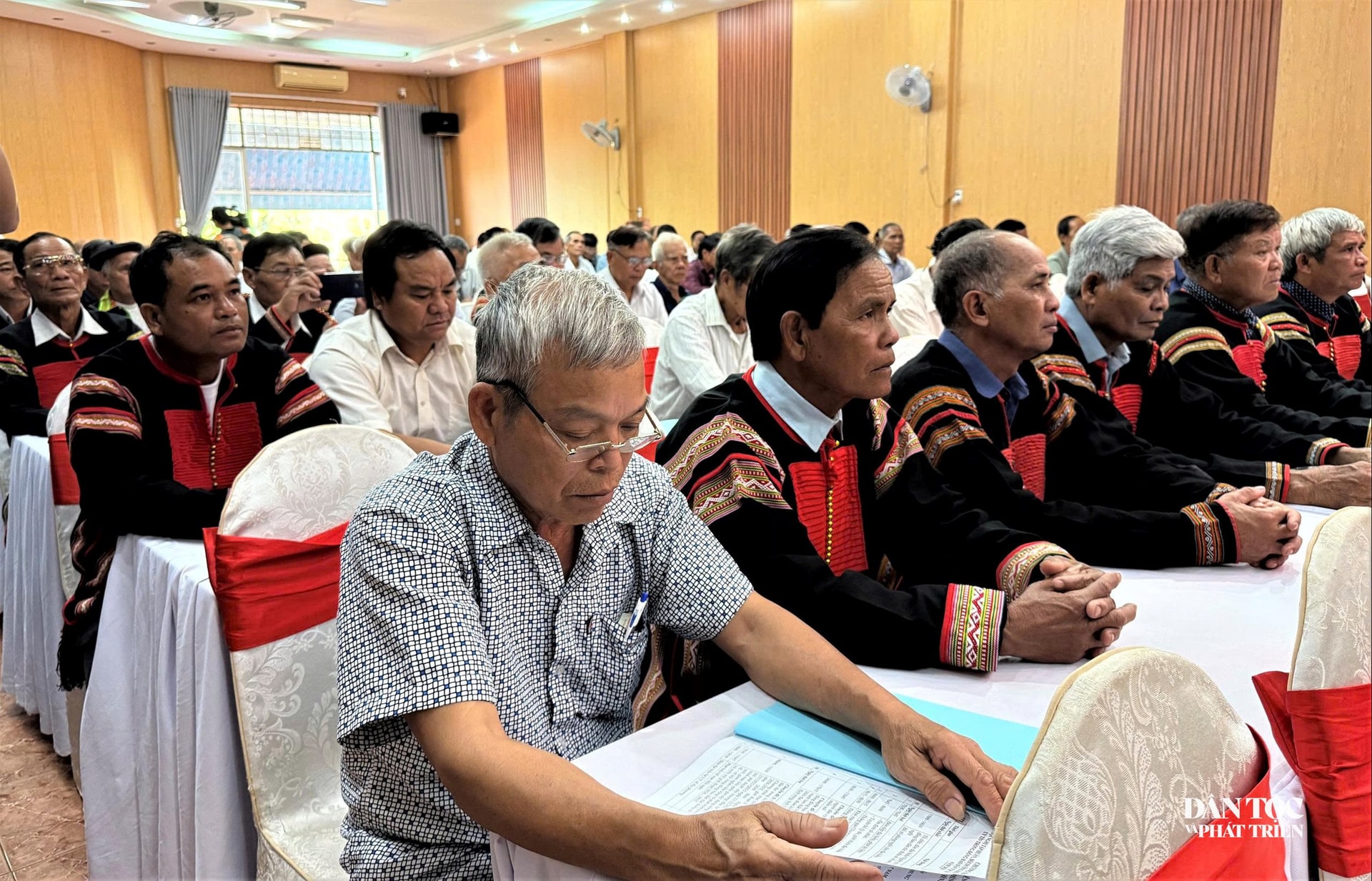 ‘Nâng cấp’ kỹ năng tuyên truyền trong thời kỳ số cho người có uy tín ở Đắk Lắk