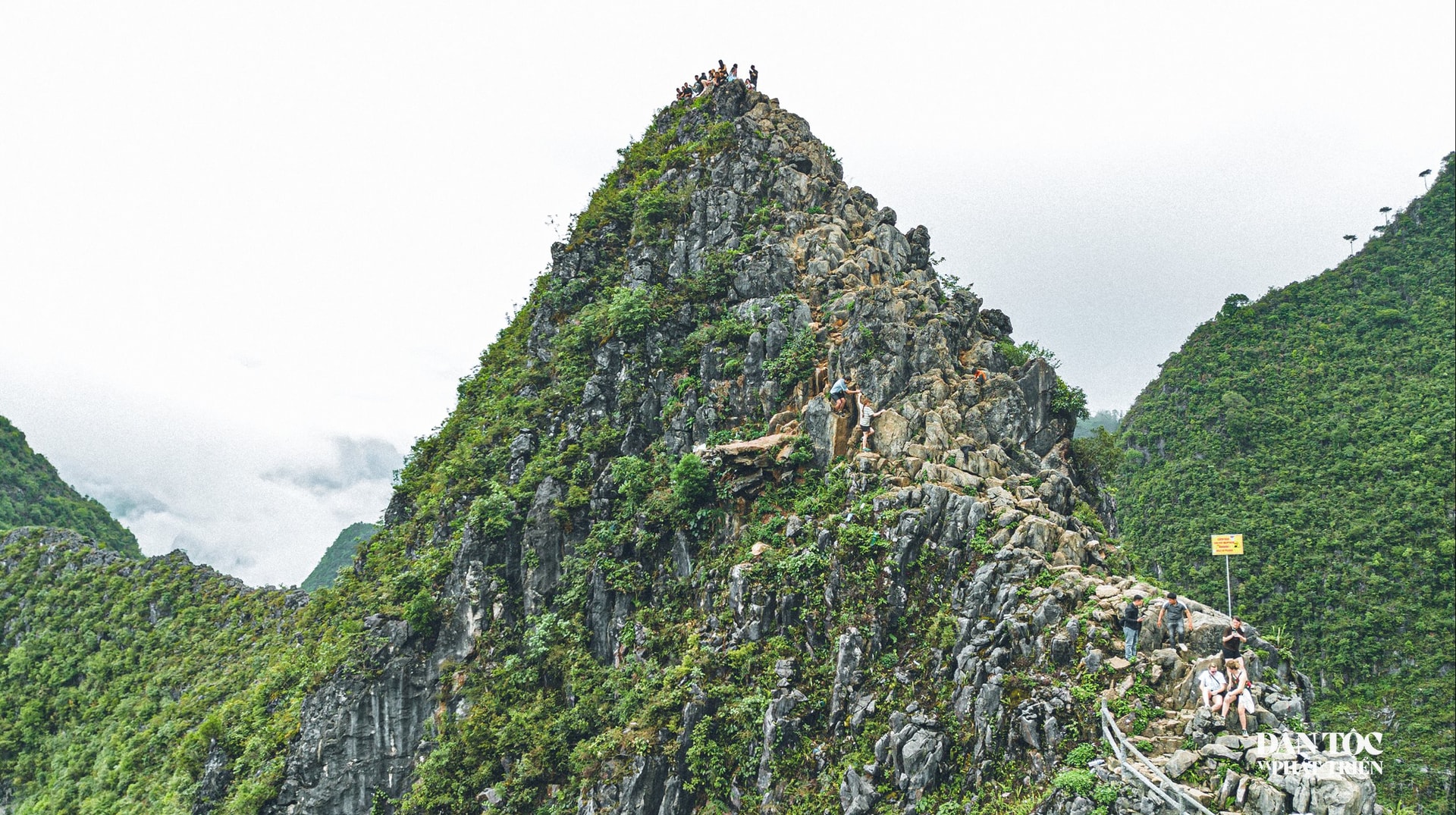Mỏm đá tử thần