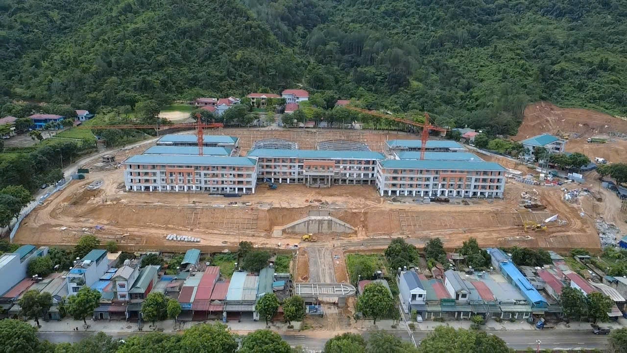 Công an Lai Châu lập 4 tổ công tác hỗ trợ xây dựng các trường biên giới 