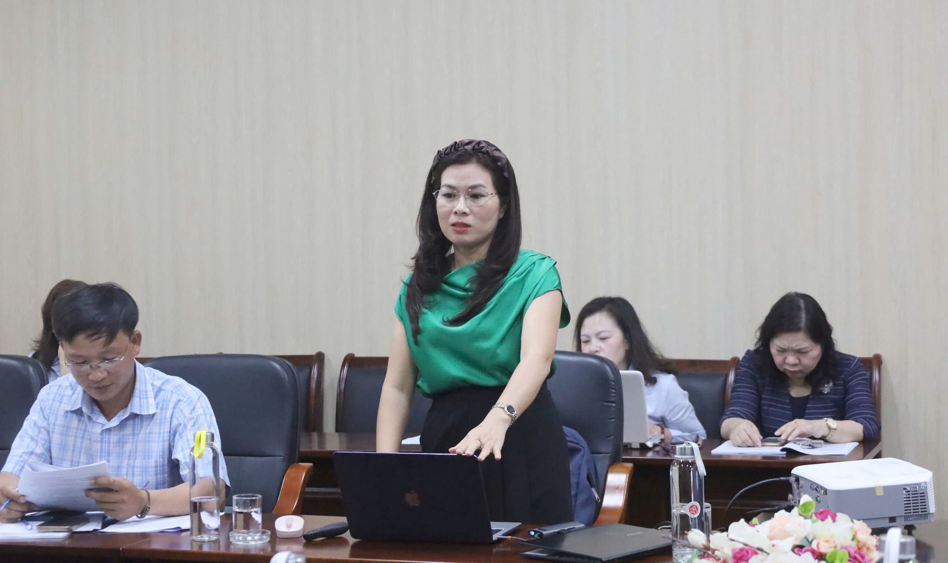 Đại biểu chia sẻ ý kiến tại hội thảo