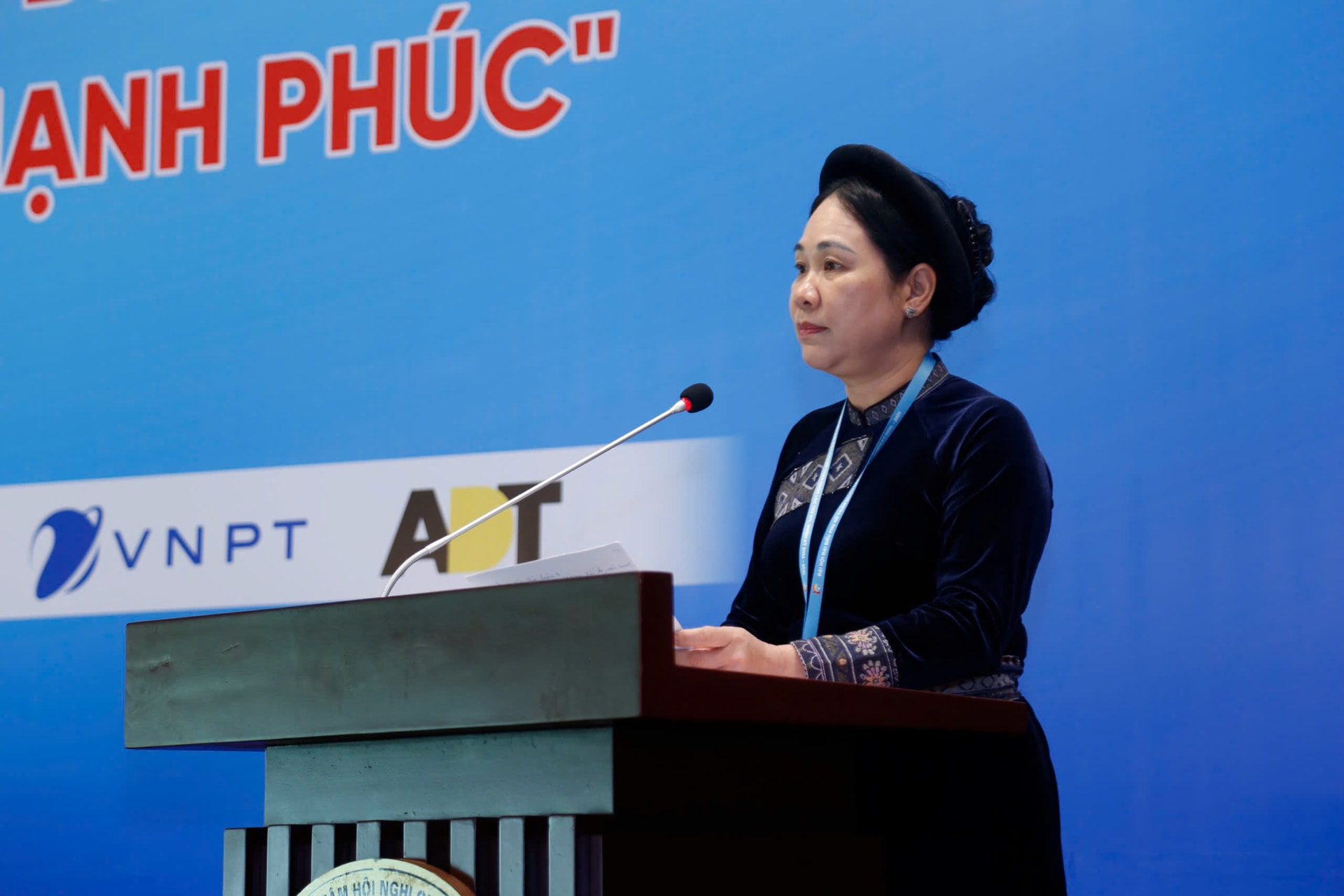 Thứ trưởng Bộ Dân tộc và Tôn giáo Nông Thị Hà