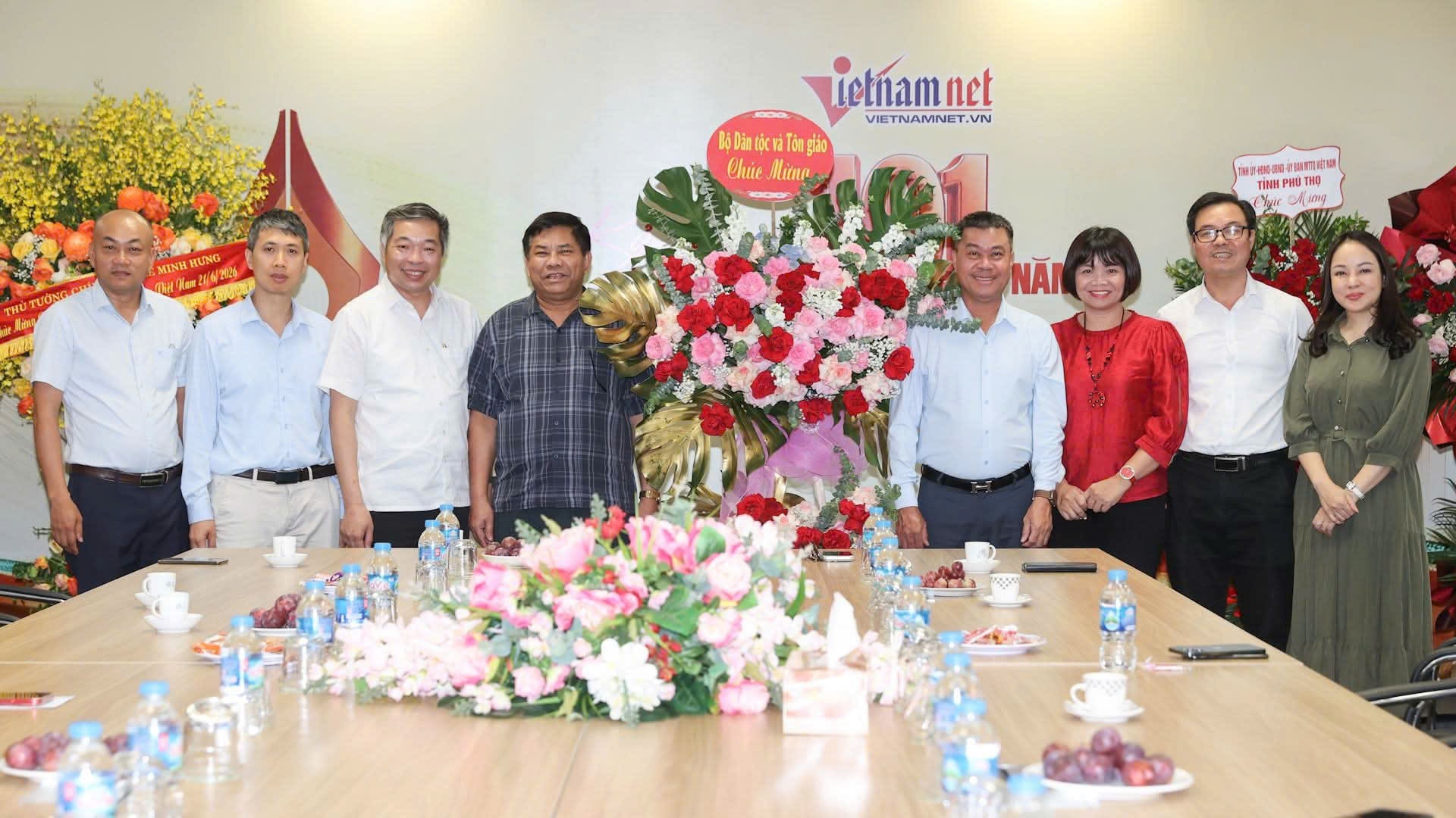 chúc mừng 21.6