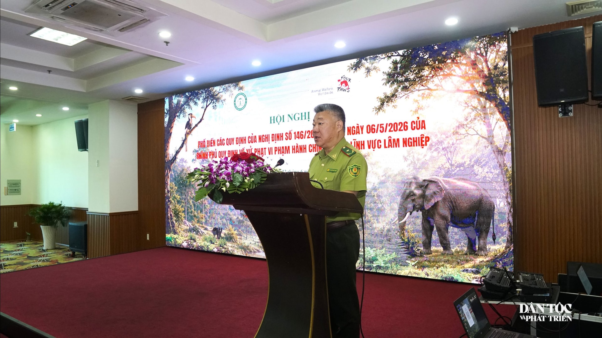 Ô Nguyễn Hữu Thiện Cục Trưởng Cục Lâm Nghiệp và Kiểm lâm phát biểu khai mạc Hội Nghị