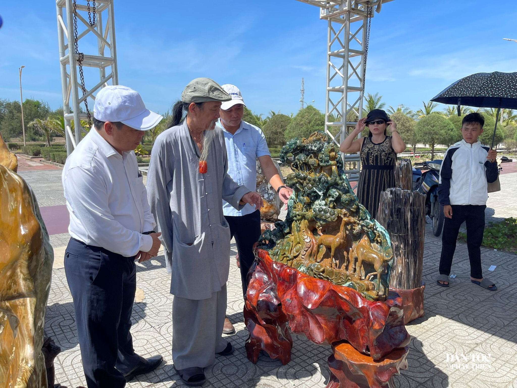 triển-lãm 9
