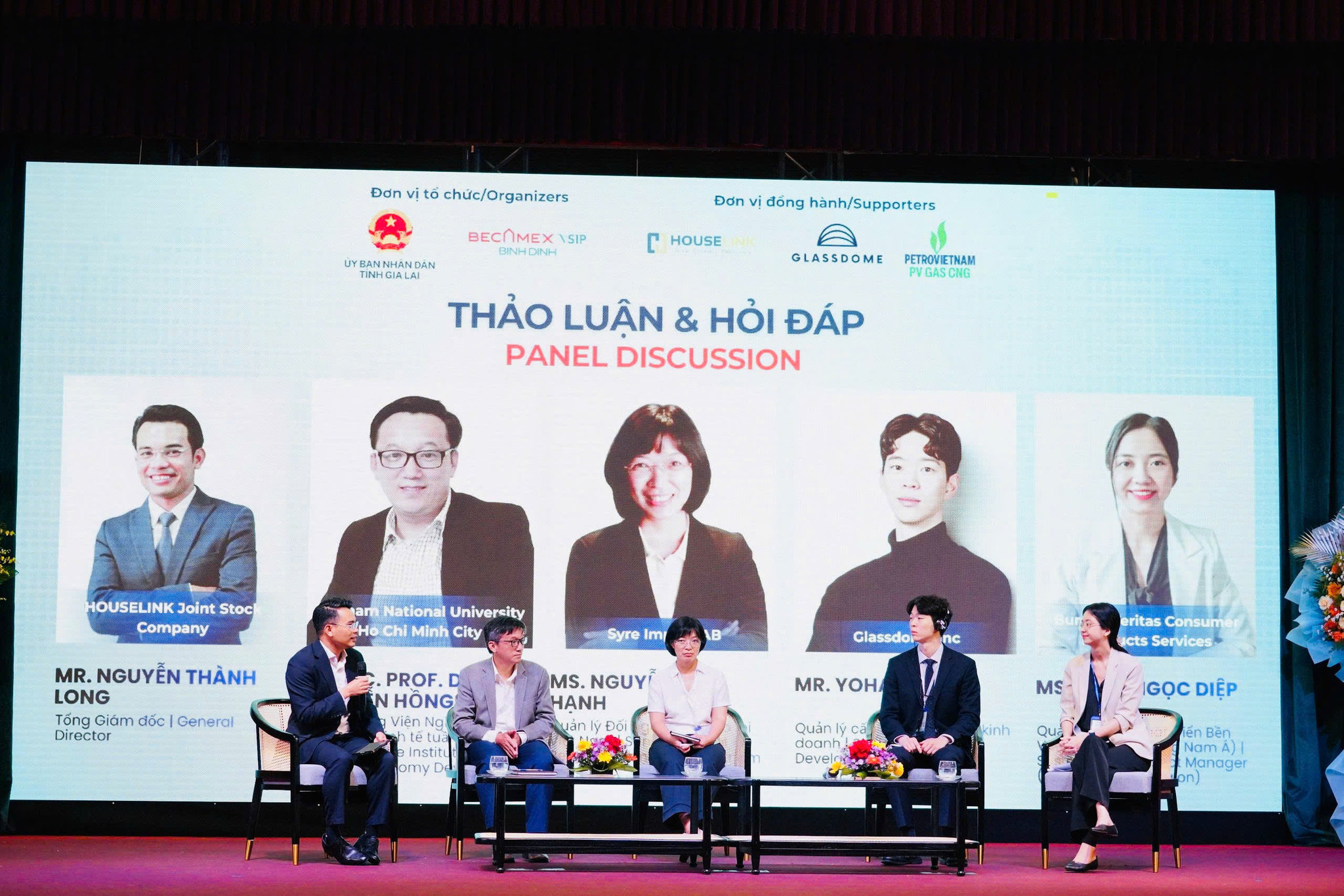Hội thảo3