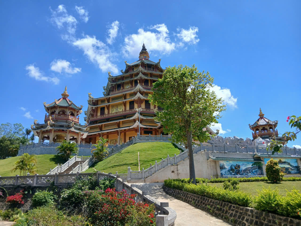Không gian thanh tịnh, yên bình ở “Làng chùa” Đại Ninh.
