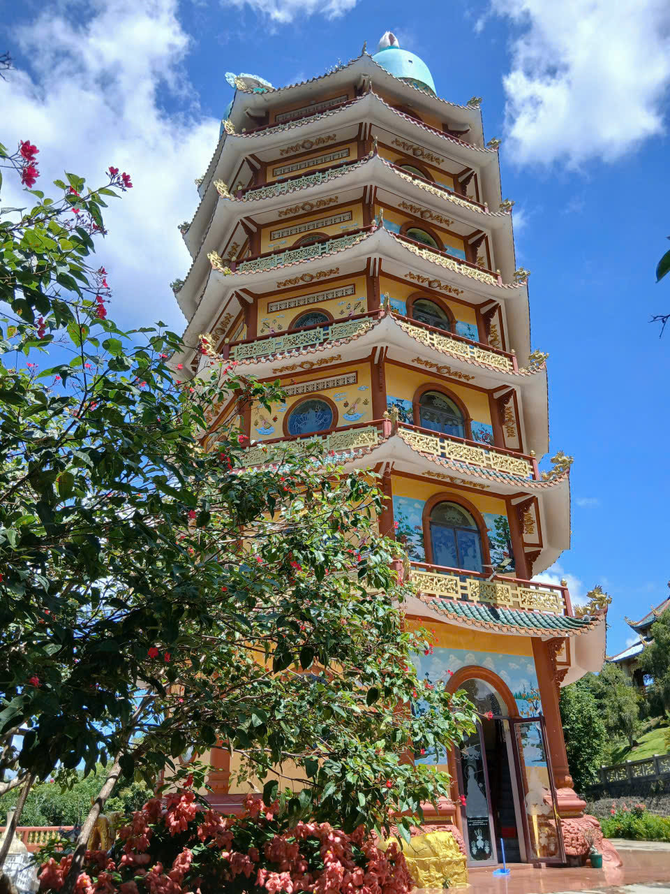 Một ngôi tháp tại 