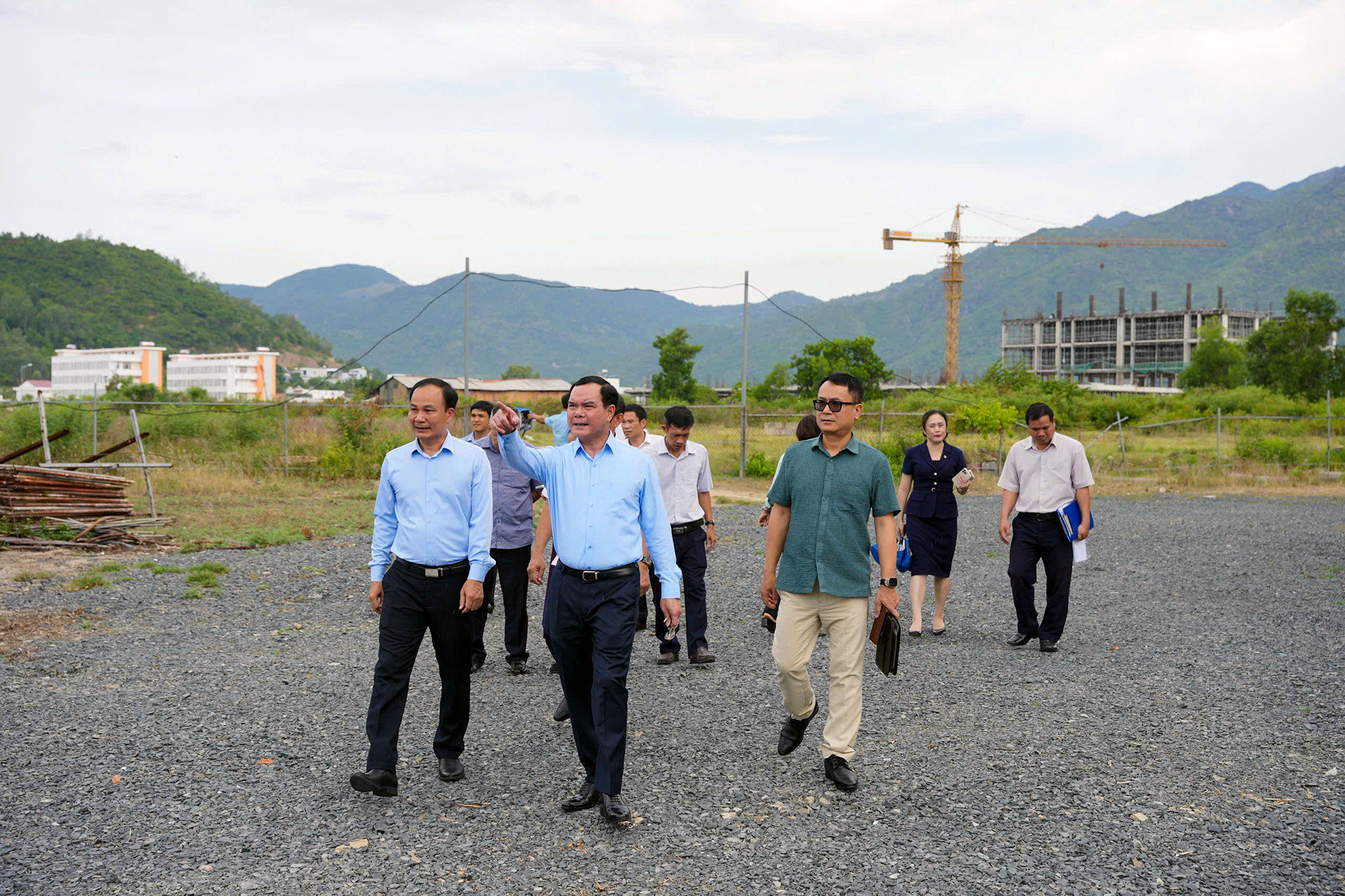 1 Bo Truong 1.jpg